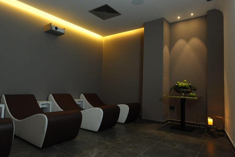 Hotel Up Wellness & Spa Foggia Exterior foto